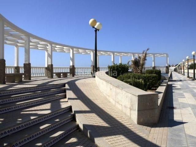Casa adosada en venta en Moncofa, Moncófar Playa. Tu nueva historia empieza aquí, muy cerca del mar. Casas adosadas.