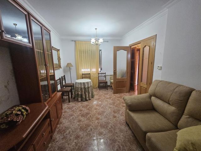 Casa adosada en venta en Mondéjar. Preciosa casa en Mondejar. Casas adosadas.