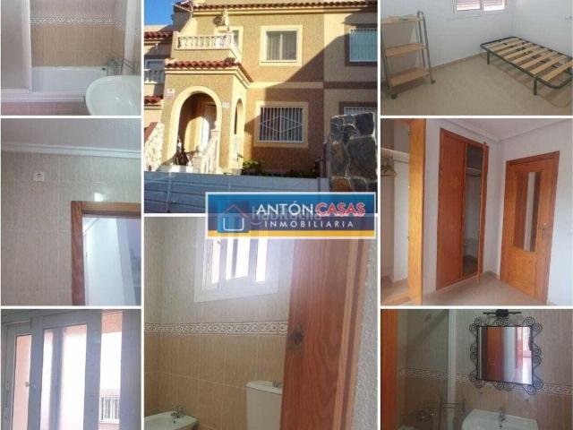 Casa adosada en venta en Monforte del Cid. Casa Adosada en Urbanización de Monforte Masa. Casas adosadas Monforte del.