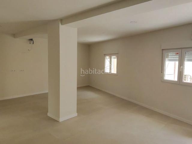 Casa adosada en venta en Monòver. Monóvar: casa de 2 plantas, 3 dormitorios, reformada. 125.000. Casas adosadas.