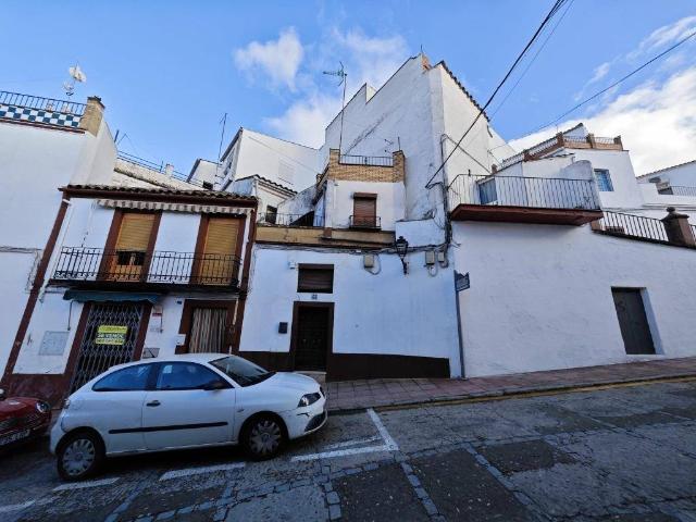 Casa adosada en Venta en Montoro