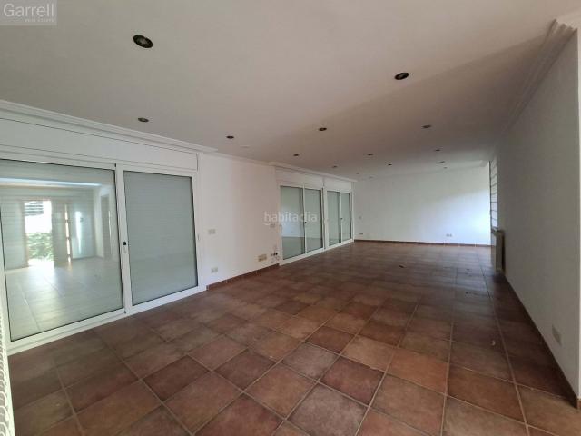 Casa adosada en venta en Montagut i Oix. Casas adosadas Montagut i.