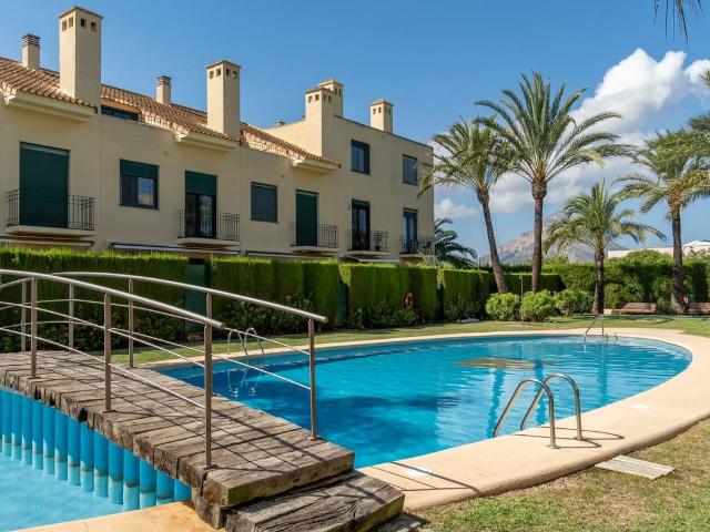Casa adosada en Venta en Montañar El Arenal