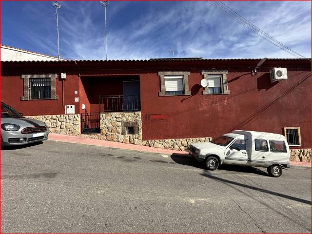 Casa adosada en Venta en Montearagón