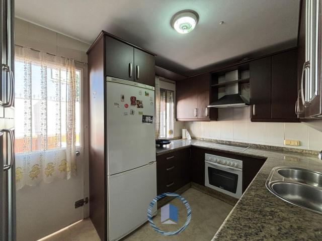 Casa adosada en venta en Montequinto, Condequinto. Casas adosadas.