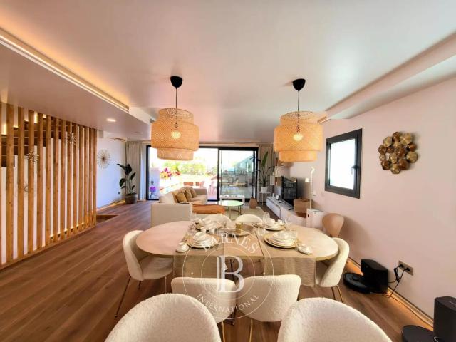 Casa adosada en venta en Montgat. Casas adosadas.