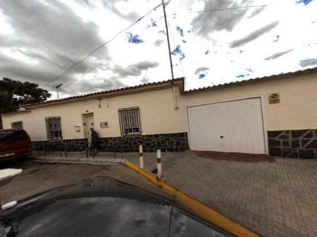 Casa adosada en Venta en Montserrat