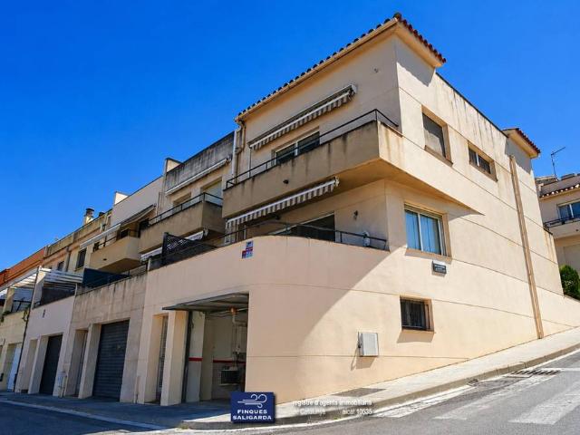 Casa adosada en Venta en Montserrat El Passeig