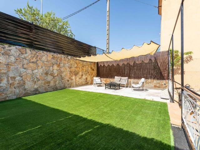 Casa adosada en Venta en Moraleja de Enmedio