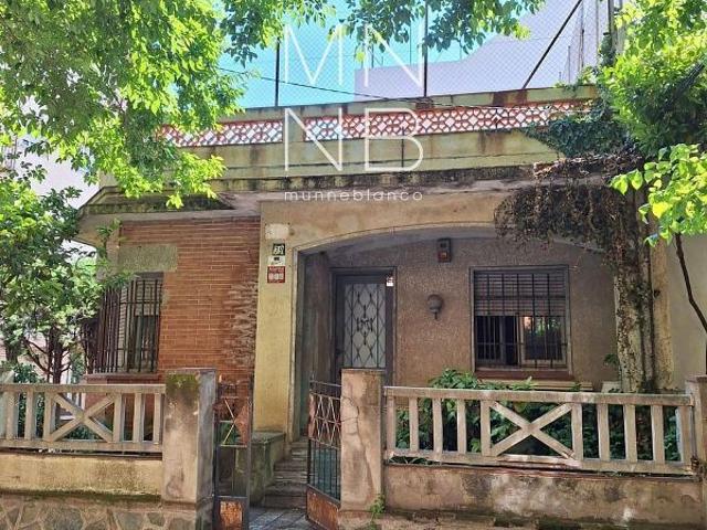 Casa adosada en venta en Mataró, de 103 m² 3 habitaciones por 400.000