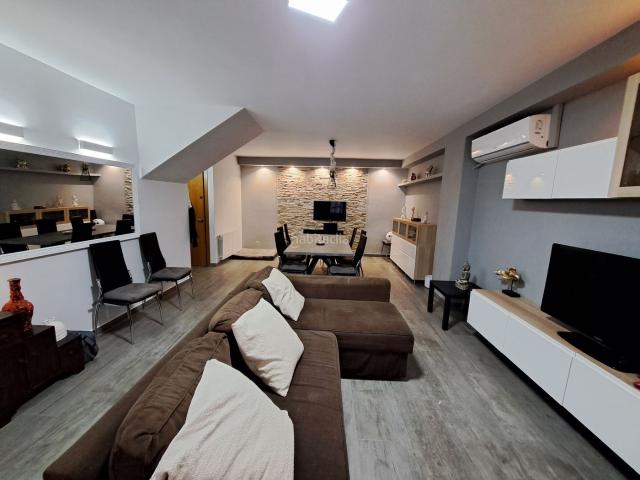 Casa adosada en venta en Mataró, Els Molins. Acogedora casita!. Casas adosadas.