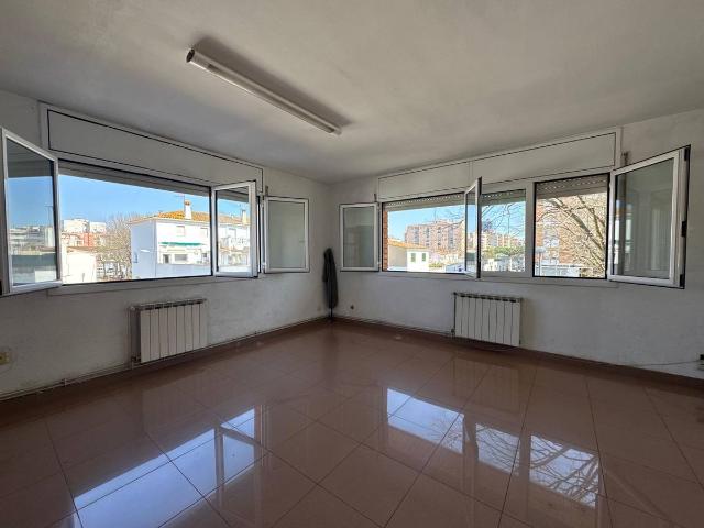 Casa adosada en Venta en Maçana