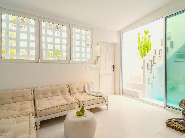 Casa adosada en venta en Madrid, Cortes Huertas. CASA ADOSADA EN MARBESA TOTALMENTE REFORMADA CON LICENCIA VACACIONAL. Casas adosadas.