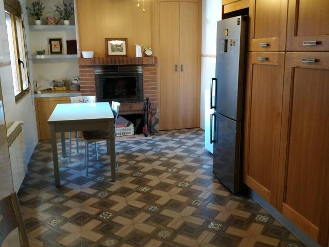 Casa adosada en Venta en Madrigueras