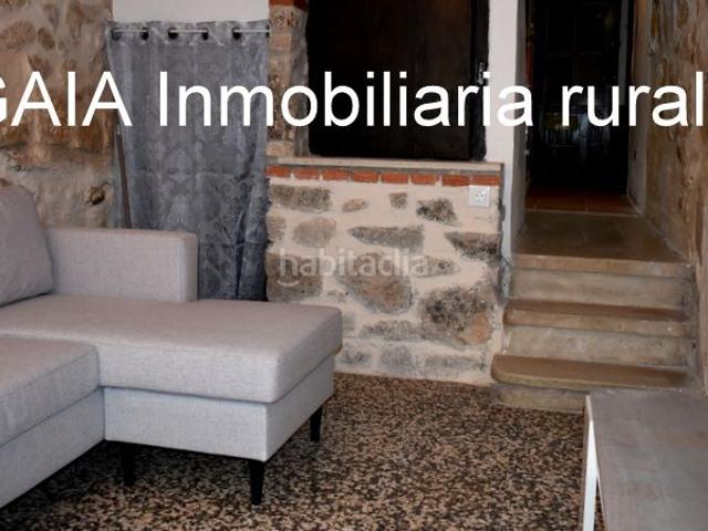 Casa adosada en venta en Maella. Casas adosadas.