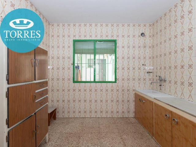 Casa adosada en venta en Málaga, Barrio de Ciudad Jardín. Chalet Adosado en Ciudad Jardín. Casas adosadas.