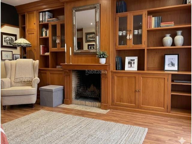 Casa adosada en venta en Málaga, Camino de Antequera. FANTÁSTICO ADOSADO DE 4 HABITACIONES CERCA DE CARLOS DE HAYA. Casas adosadas.