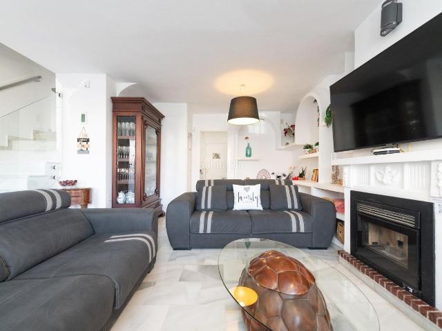 Casa adosada en venta en Málaga, Churriana El Pizarrillo La Noria Guadalsol. EXCLUSIVO CHALET ADOSADO DE LUJO EN URBANIZACIÓN LOS JAZMINES CHURRIANA. Casas adosadas.