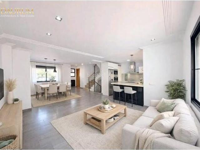 Casa adosada en venta en Málaga, Churriana El Pizarrillo La Noria Guadalsol. MARAVILLOSO CHALET ADOSADO DE 3 HABITACIONES EN CHURRIANA. Casas adosadas.