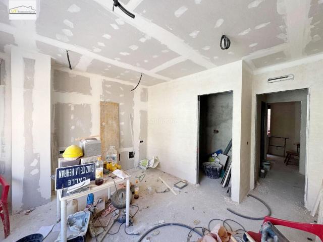 Casa adosada en venta en Málaga, El Molinillo Capuchinos. Empieza tu proyecto, termina tu hogar!. Casas adosadas.