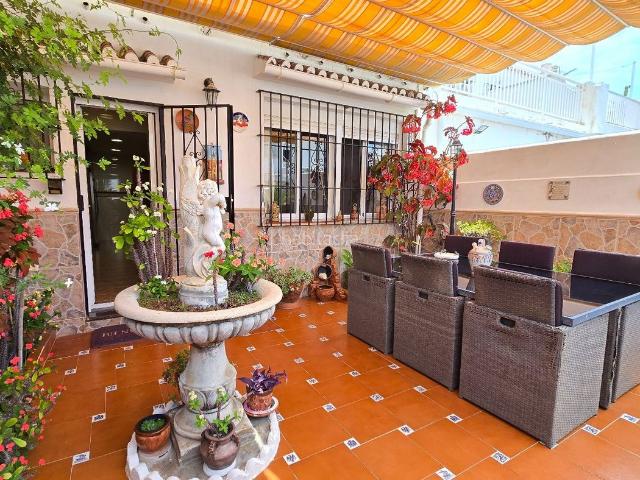 Casa adosada en venta en Málaga, Guadalmar. Adosado en Guadalmar. Casas adosadas.
