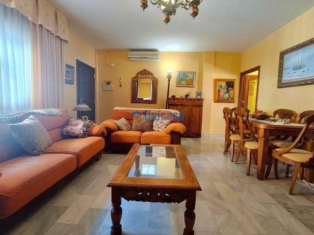 Casa adosada en venta en Málaga, Los Almendros El Limonero El Tomillar. 160 m2 CONSTRUIDOS PARA DISFRUTAR CADA RINCÓN. Casas adosadas.