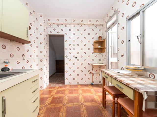 Casa adosada en venta en Málaga, Los Castillejos La Trinidad. Casa adosada en C Ecuador. Casas adosadas.