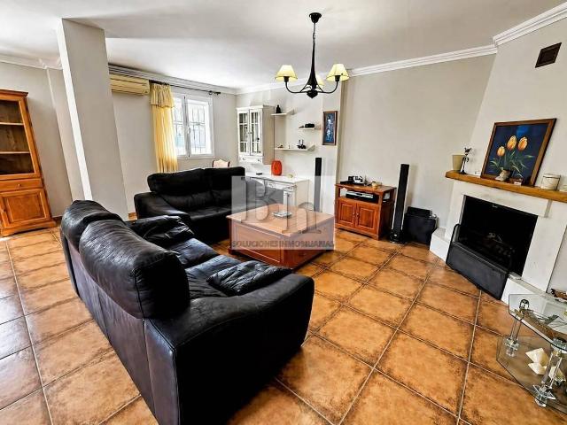 Casa adosada en Venta en Manantiales Lagar Cortijo