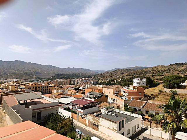 Casa adosada en Venta en Mangas Verdes Las Flores Parque del Sur
