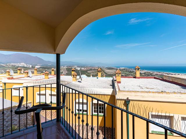 Casa adosada en Venta en Manilva Pueblo