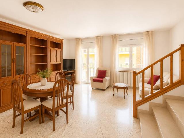 Casa adosada en Venta en Manlleu