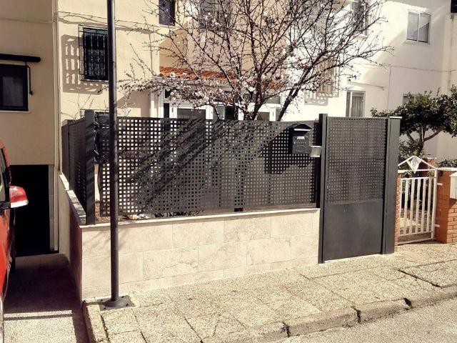 Casa adosada en Venta en Manzanares