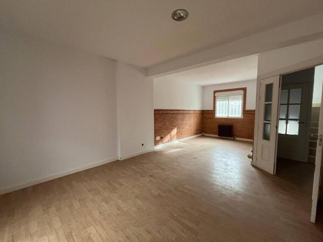 Casa adosada en Venta en Manzanares