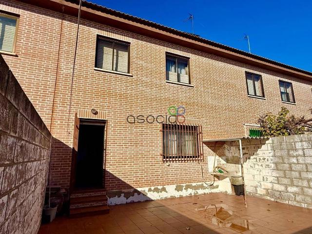 Casa adosada en Venta en Marchamalo