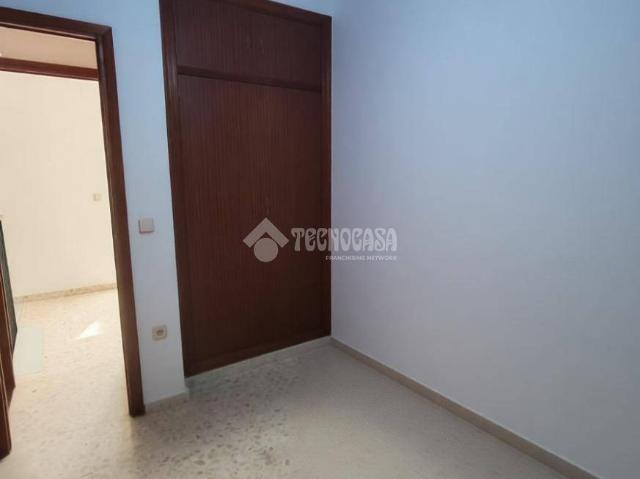 Casa adosada en Venta en Marchena
