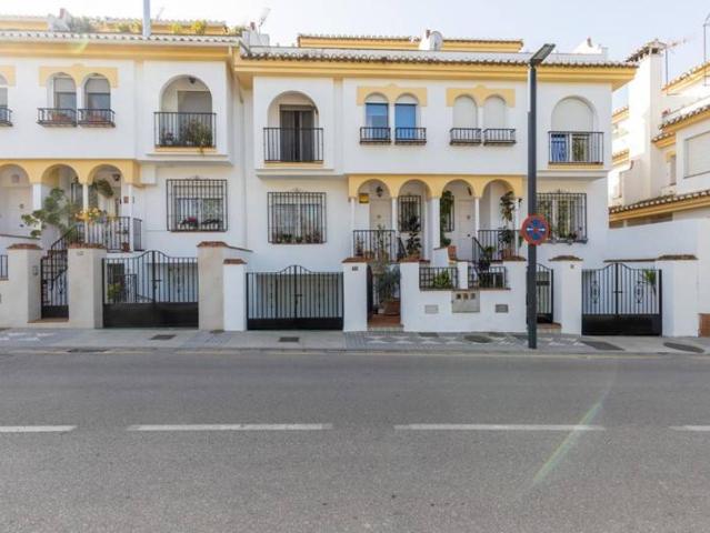 Casa adosada en Venta en Maracena