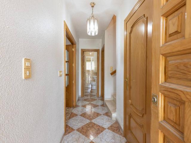 Casa adosada en Venta en Maracena