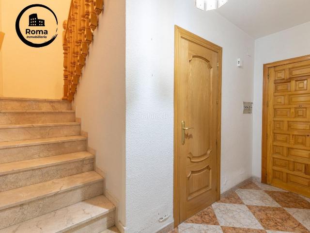 Casa adosada en venta en Maracena. Casas adosadas.