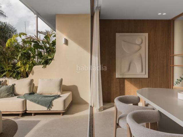 Casa adosada en venta en Marbella, Aloha. SunsetFacing Townhouse en Prestigious Aloha Community. Casas adosadas.