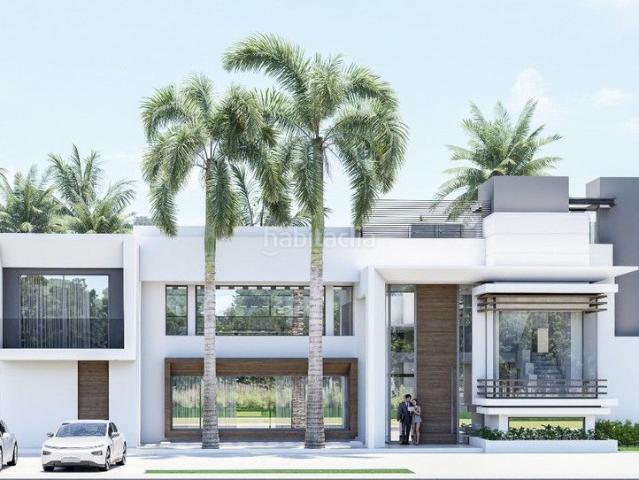 Casa adosada en venta en Marbella, Guadalmina Baja. Casas adosadas.