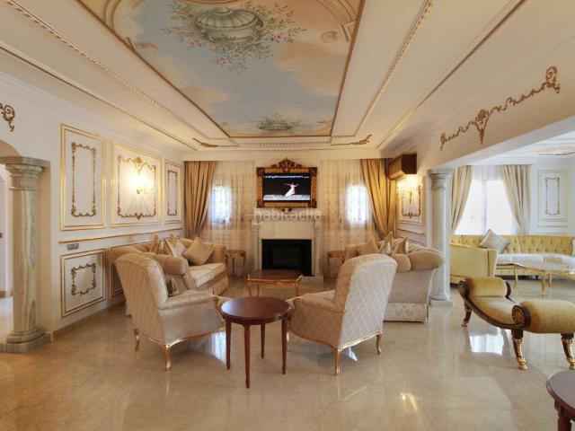 Casa adosada en venta en Marbella, Guadalmina Baja. Casas adosadas.