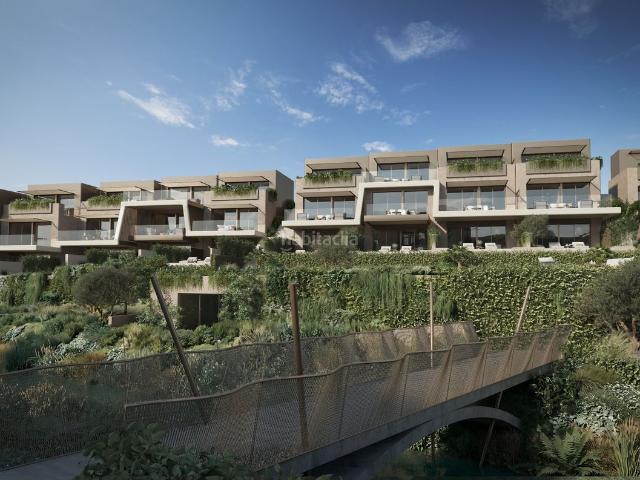 Casa adosada en venta en Marbella, Elviria. The Valley Elviria Exclusivas Residencias Boutique con Piscina Privada en Marbella Este. Casas adosadas.