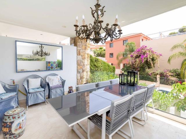 Casa adosada en venta en Marbella, Lomas de Marbella Club. Chalet Adosado en Milla de Oro Nagüeles. Casas adosadas.