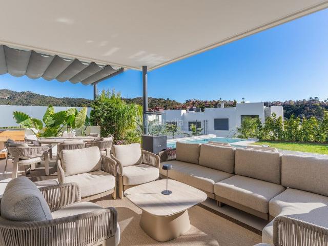 Casa adosada en venta en Marbella, Los Monteros. Casas adosadas.