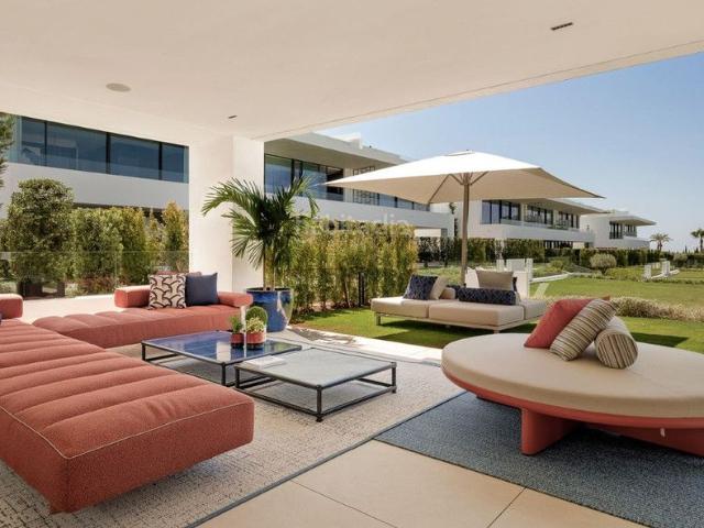 Casa adosada en venta en Marbella, La Carolina Guadalpín. Casas adosadas.