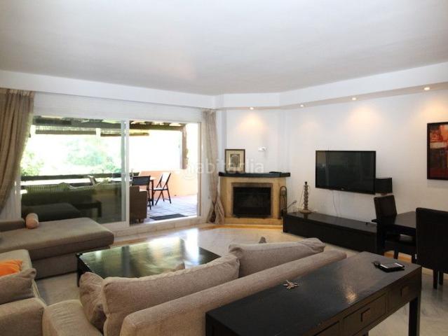 Casa adosada en venta en Marbella, La Carolina Guadalpín. Casas adosadas.