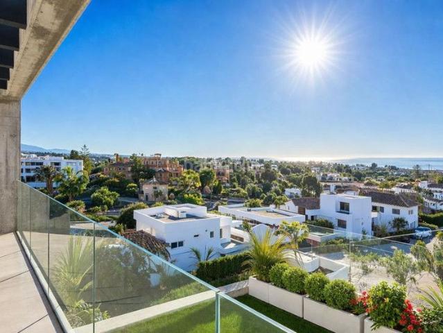 Casa adosada en venta en Marbella, Las Brisas. Casas adosadas.