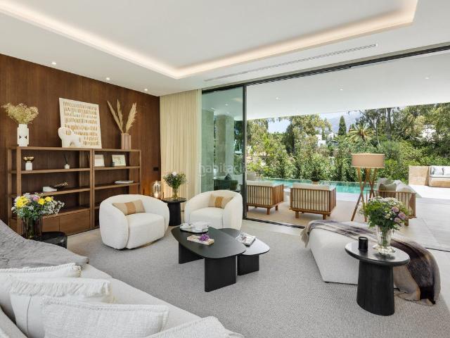 Casa adosada en venta en Marbella, Las Brisas. Casas adosadas.