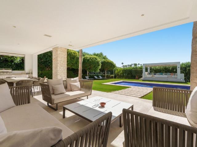 Casa adosada en venta en Marbella, Las Brisas. Casas adosadas.
