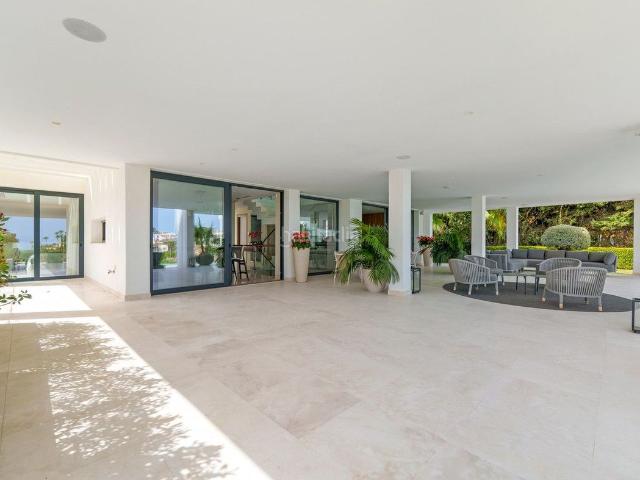 Casa adosada en venta en Marbella, Las Brisas. Casas adosadas.